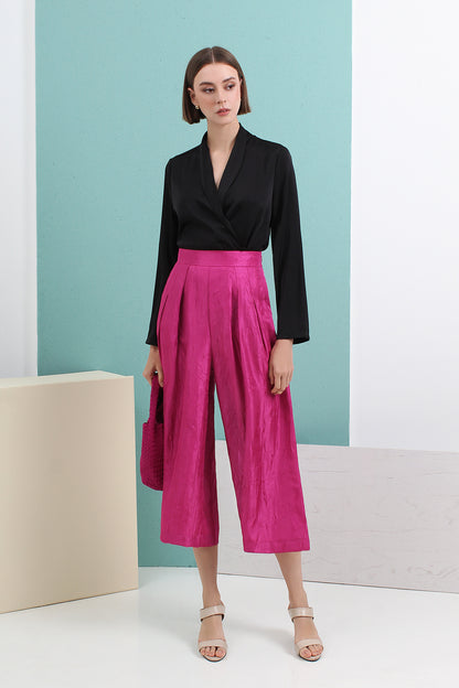Textured Pleated Wide-Leg Pants