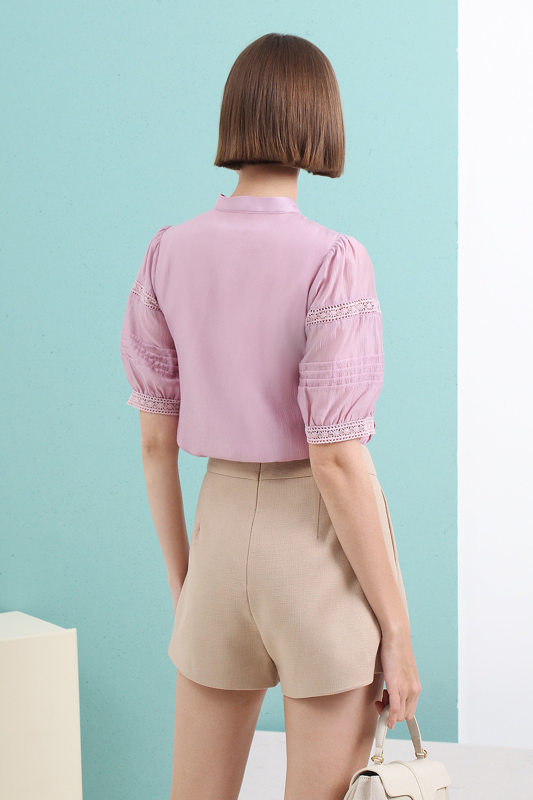 Broderie Embroidered Peasant Sleeve Blouse