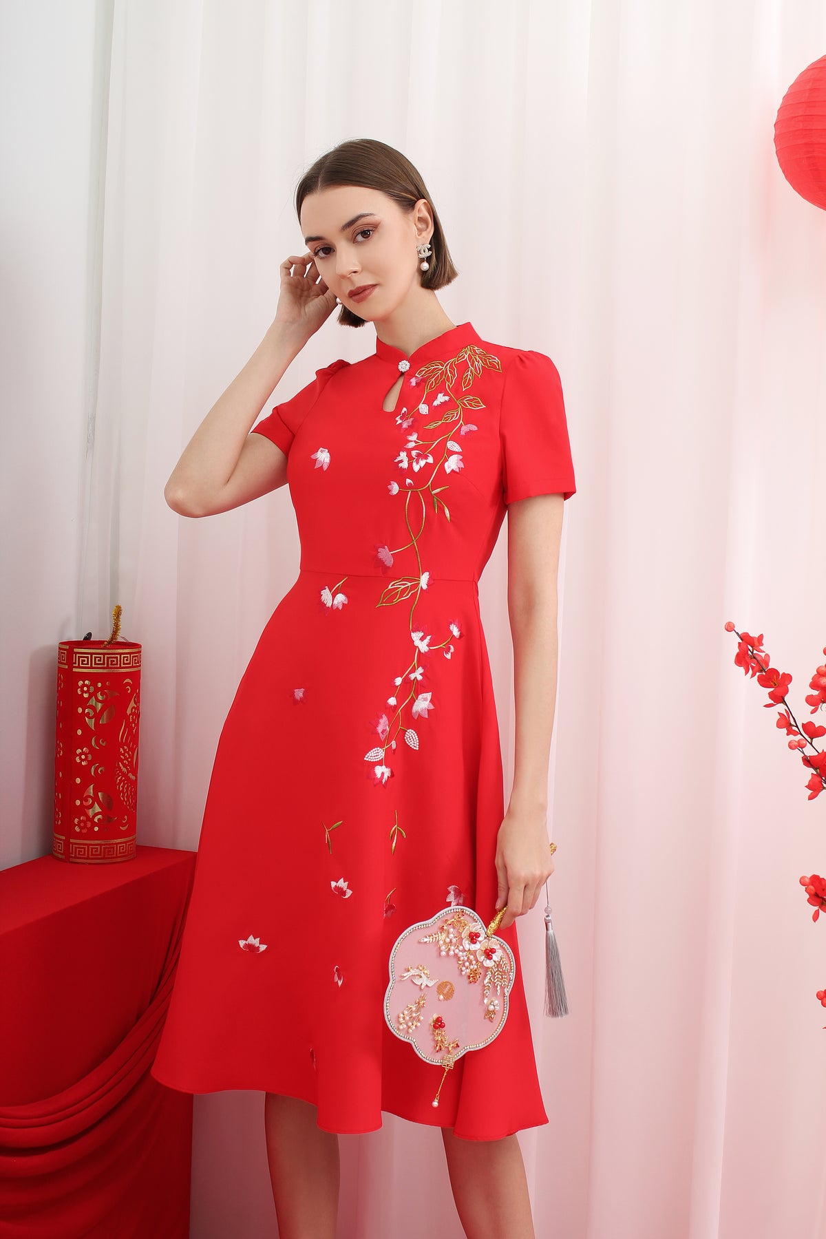 Chaska Embroidered Modern Cheongsam