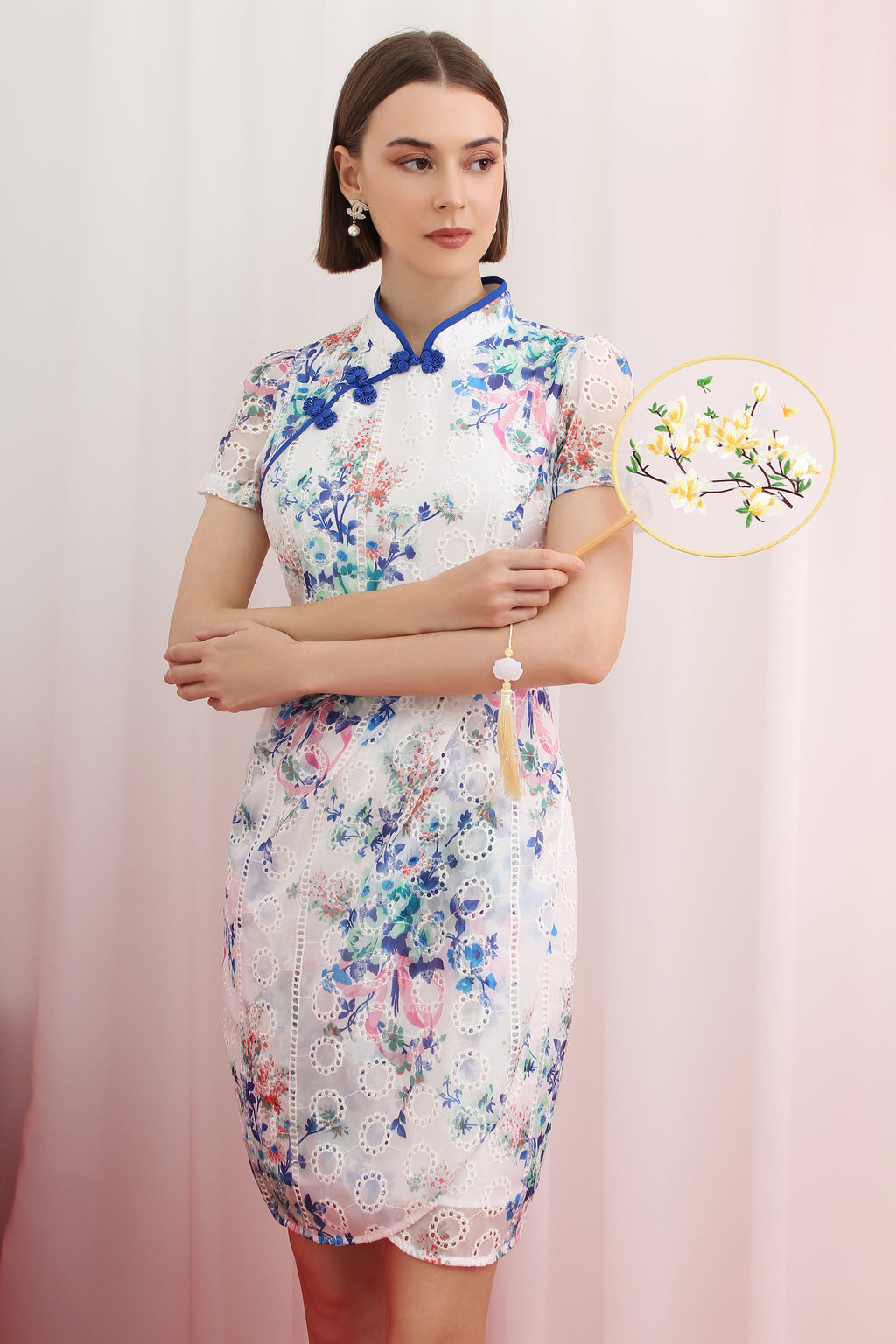 Ru Yi Eyelet Cheongsam