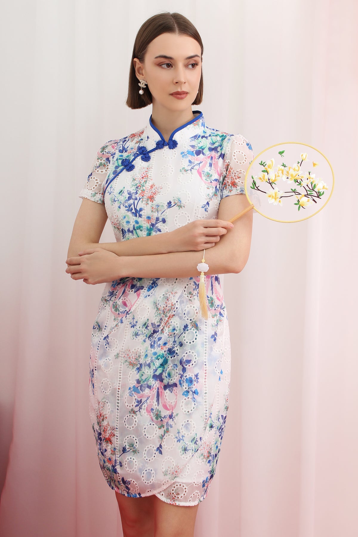 Ru Yi Eyelet Cheongsam