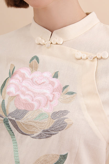 Spring Courtyard Top