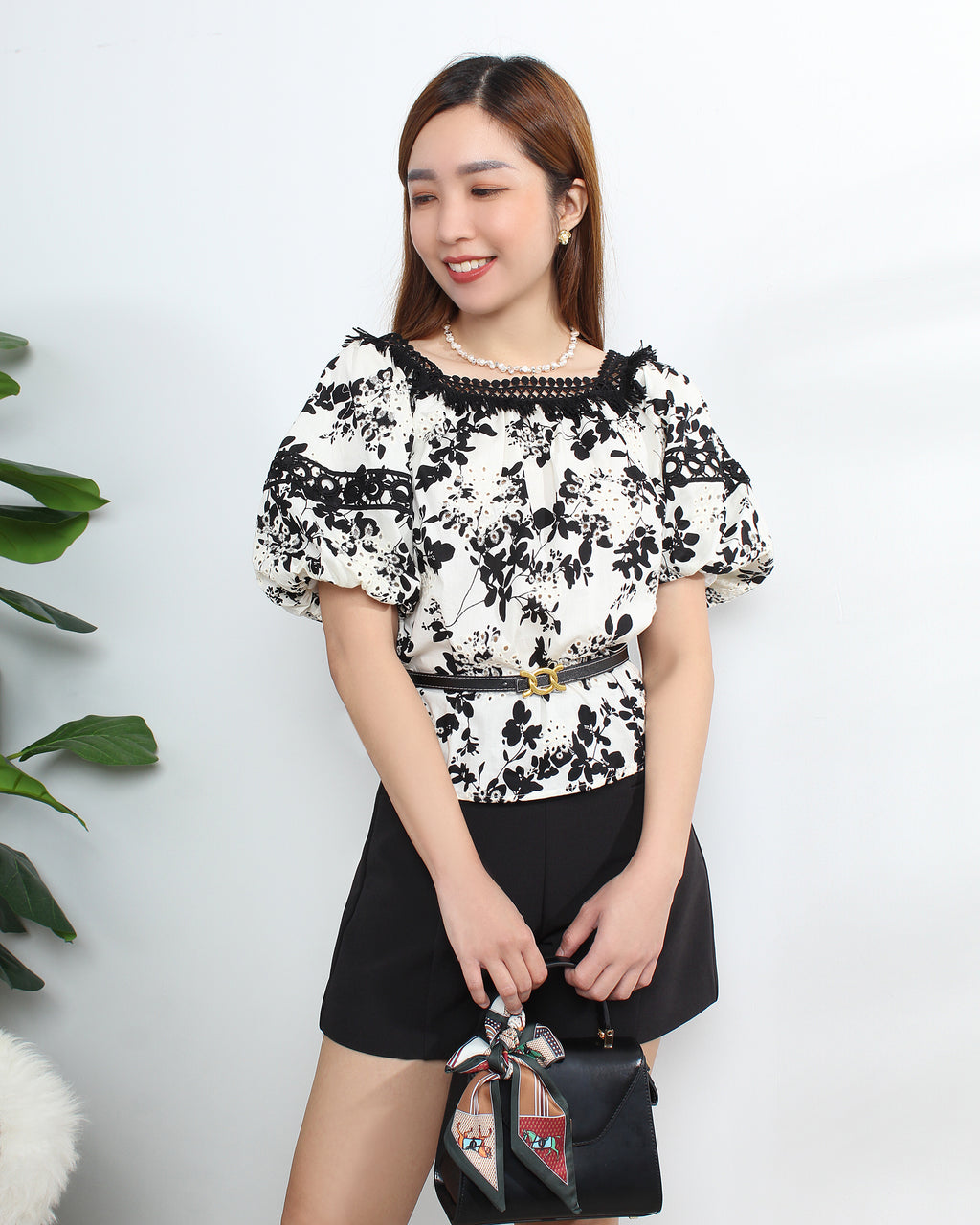 Simi Lace Puff Sleeve Blouse