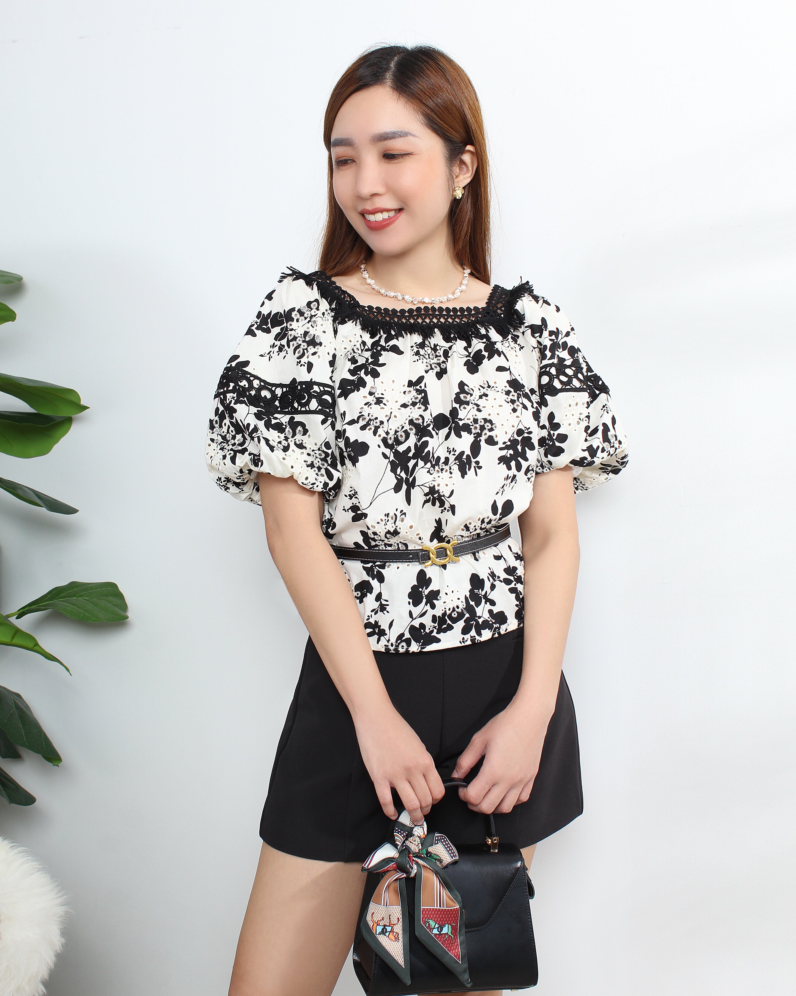 Simi Lace Puff Sleeve Blouse