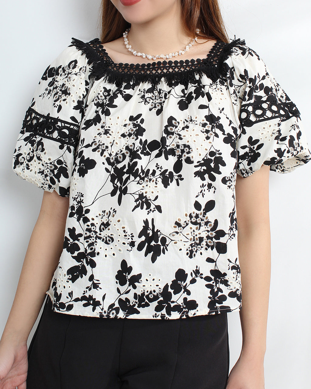 Simi Lace Puff Sleeve Blouse
