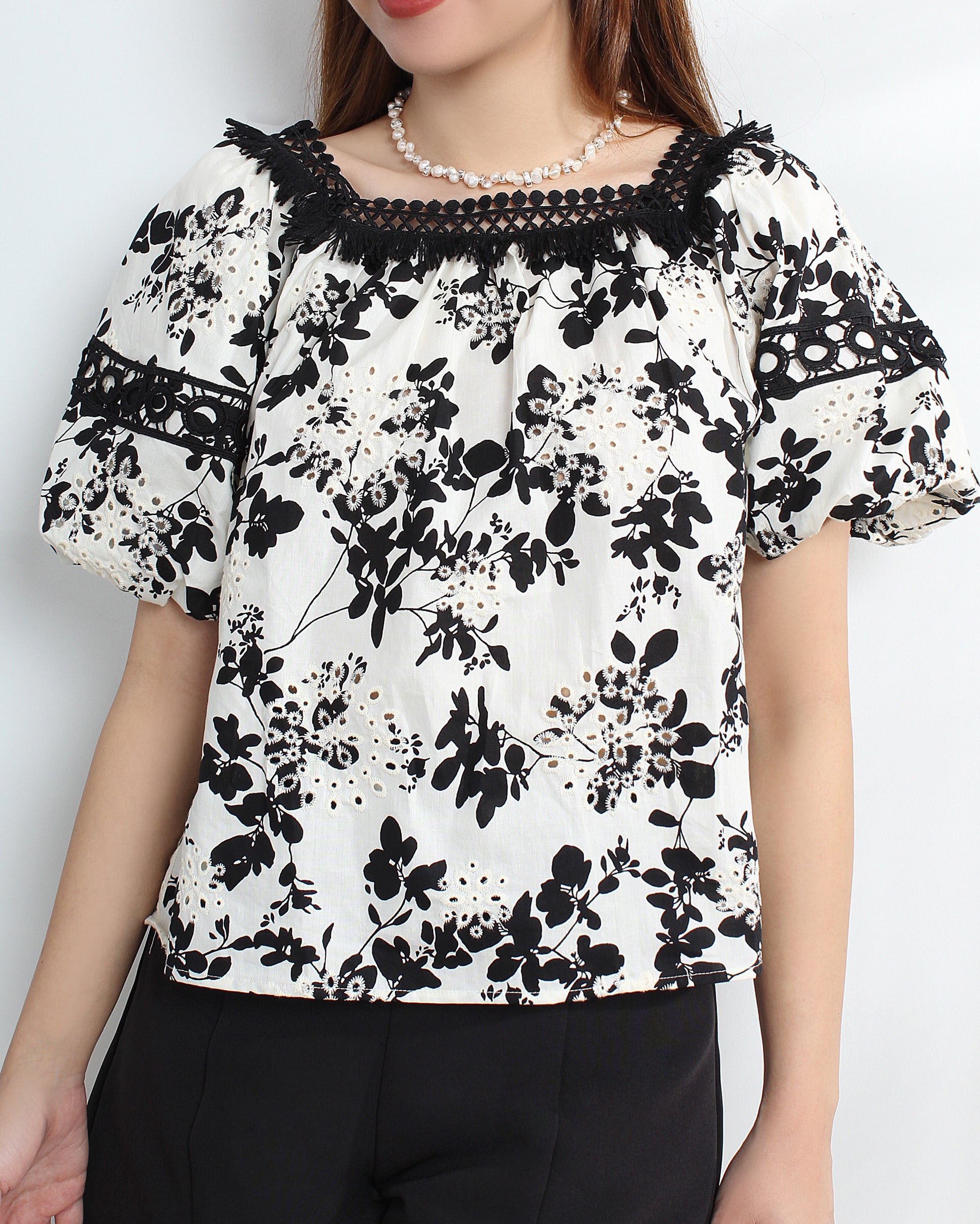 Simi Lace Puff Sleeve Blouse